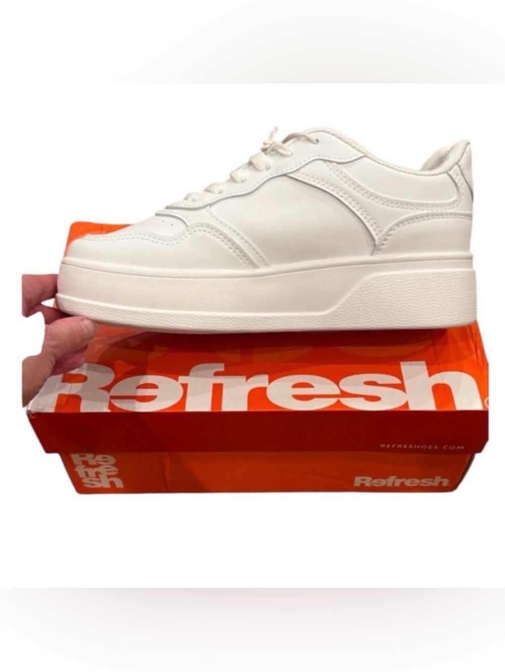 Refresh Classic White Sneakers